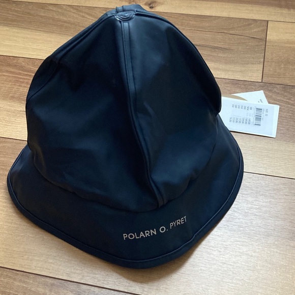 NWT Polarn O Pyret Navy Rain Cap - Picture 1 of 9